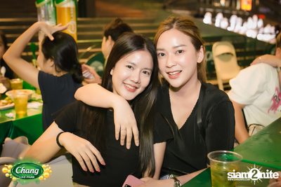 คอนเสิร์ตวง Klear ที่ลานกิจกรรมศูนย์การค้า The Street Ratchada กับงาน Chang Live Park FOOD FUN FRIENDS — photo 80