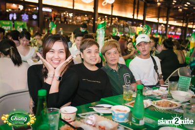 คอนเสิร์ตวง Klear ที่ลานกิจกรรมศูนย์การค้า The Street Ratchada กับงาน Chang Live Park FOOD FUN FRIENDS — photo 90
