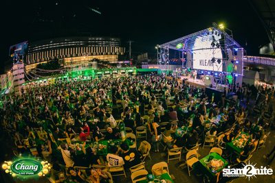 คอนเสิร์ตวง Klear ที่ลานกิจกรรมศูนย์การค้า The Street Ratchada กับงาน Chang Live Park FOOD FUN FRIENDS — photo 117