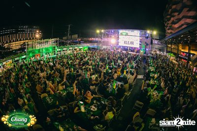 คอนเสิร์ตวง Klear ที่ลานกิจกรรมศูนย์การค้า The Street Ratchada กับงาน Chang Live Park FOOD FUN FRIENDS — photo 118