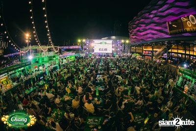 คอนเสิร์ตวง Klear ที่ลานกิจกรรมศูนย์การค้า The Street Ratchada กับงาน Chang Live Park FOOD FUN FRIENDS — photo 119