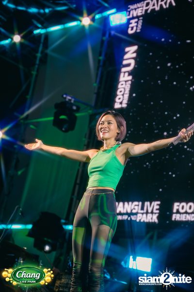 คอนเสิร์ตวง Klear ที่ลานกิจกรรมศูนย์การค้า The Street Ratchada กับงาน Chang Live Park FOOD FUN FRIENDS — photo 129