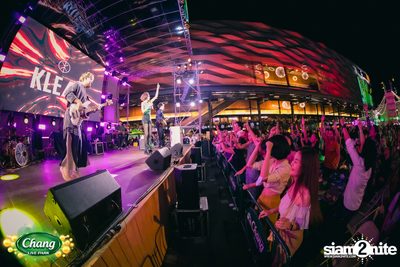 คอนเสิร์ตวง Klear ที่ลานกิจกรรมศูนย์การค้า The Street Ratchada กับงาน Chang Live Park FOOD FUN FRIENDS — photo 172