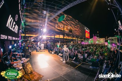 คอนเสิร์ตวง Klear ที่ลานกิจกรรมศูนย์การค้า The Street Ratchada กับงาน Chang Live Park FOOD FUN FRIENDS — photo 175