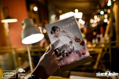 ภาพบรรยากาศคอนเสิร์ต Sarah Salola ft. DoubleBam, JIXGO ที่ Happy Fish Asiatique — photo 4