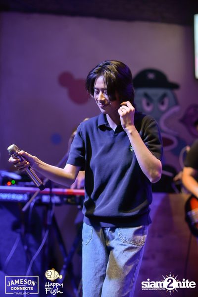 ภาพบรรยากาศคอนเสิร์ต Sarah Salola ft. DoubleBam, JIXGO ที่ Happy Fish Asiatique — photo 35