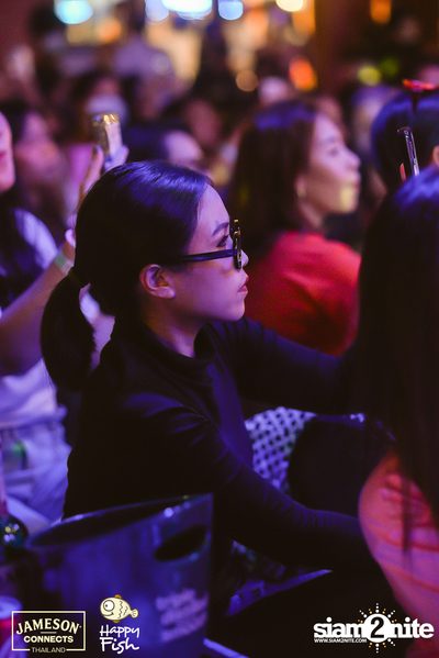 ภาพบรรยากาศคอนเสิร์ต Sarah Salola ft. DoubleBam, JIXGO ที่ Happy Fish Asiatique — photo 40