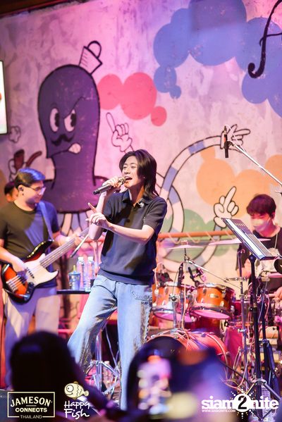 ภาพบรรยากาศคอนเสิร์ต Sarah Salola ft. DoubleBam, JIXGO ที่ Happy Fish Asiatique — photo 43