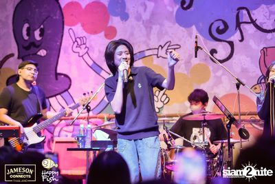 ภาพบรรยากาศคอนเสิร์ต Sarah Salola ft. DoubleBam, JIXGO ที่ Happy Fish Asiatique — photo 49