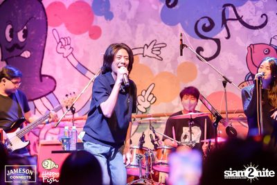 ภาพบรรยากาศคอนเสิร์ต Sarah Salola ft. DoubleBam, JIXGO ที่ Happy Fish Asiatique — photo 50