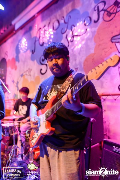 ภาพบรรยากาศคอนเสิร์ต Sarah Salola ft. DoubleBam, JIXGO ที่ Happy Fish Asiatique — photo 56