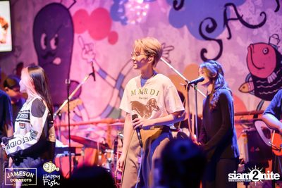 ภาพบรรยากาศคอนเสิร์ต Sarah Salola ft. DoubleBam, JIXGO ที่ Happy Fish Asiatique — photo 64