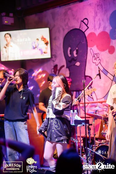 ภาพบรรยากาศคอนเสิร์ต Sarah Salola ft. DoubleBam, JIXGO ที่ Happy Fish Asiatique — photo 70