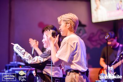 ภาพบรรยากาศคอนเสิร์ต Sarah Salola ft. DoubleBam, JIXGO ที่ Happy Fish Asiatique — photo 78