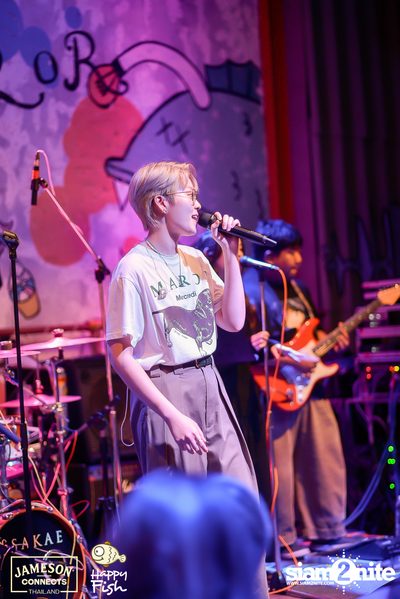 ภาพบรรยากาศคอนเสิร์ต Sarah Salola ft. DoubleBam, JIXGO ที่ Happy Fish Asiatique — photo 99