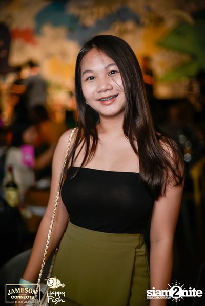 ภาพบรรยากาศคอนเสิร์ต Sarah Salola ft. DoubleBam, JIXGO ที่ Happy Fish Asiatique — photo 115