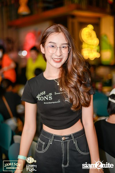ภาพบรรยากาศคอนเสิร์ต Sarah Salola ft. DoubleBam, JIXGO ที่ Happy Fish Asiatique — photo 118