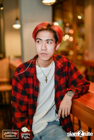 ภาพบรรยากาศคอนเสิร์ต Sarah Salola ft. DoubleBam, JIXGO ที่ Happy Fish Asiatique — photo 124