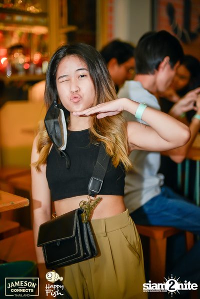 ภาพบรรยากาศคอนเสิร์ต Sarah Salola ft. DoubleBam, JIXGO ที่ Happy Fish Asiatique — photo 125