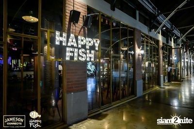 ภาพบรรยากาศคอนเสิร์ต Sarah Salola ft. DoubleBam, JIXGO ที่ Happy Fish Asiatique — photo 137