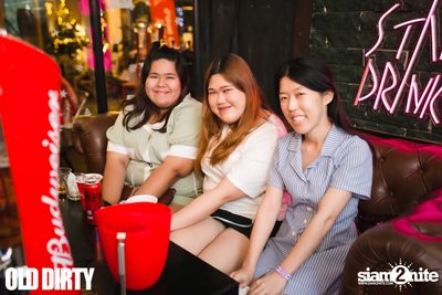 JEEP TK.feat First Anuwat & Kinkaworn Concert at Old Dirty  — photo 11