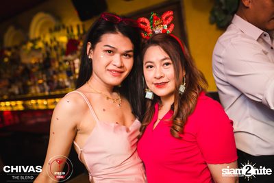 Sparkly Xmas at Revolucion Cocktail — photo 30