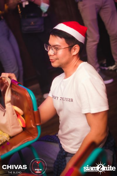Sparkly Xmas at Revolucion Cocktail — photo 42