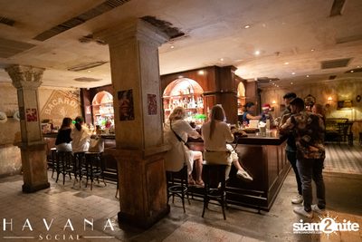 บรรยากาศค่ำคืนคริสต์มาส Fiesta de Navidad Christmas Party ที่ Havana Social  — photo 27