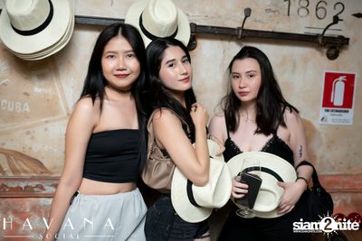 บรรยากาศค่ำคืนคริสต์มาส Fiesta de Navidad Christmas Party ที่ Havana Social  — photo 166