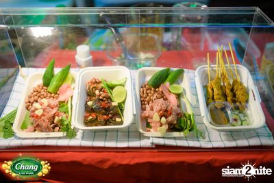 มินิคอนเสิร์ต Greasy Cafe จากงาน Chang Live Park FOOD FUN FRIENDS ที่ The Street Ratchada — photo 44
