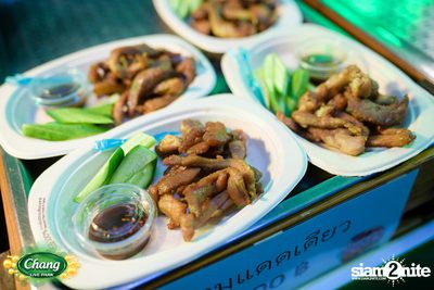 มินิคอนเสิร์ต Greasy Cafe จากงาน Chang Live Park FOOD FUN FRIENDS ที่ The Street Ratchada — photo 47