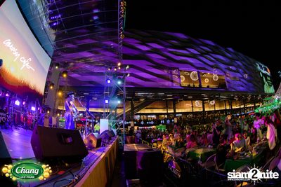 มินิคอนเสิร์ต Greasy Cafe จากงาน Chang Live Park FOOD FUN FRIENDS ที่ The Street Ratchada — photo 139