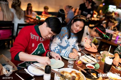 ภาพบรรยากาศฉลองคริสต์มาสสไตล์กรีกจากงาน MERRY OPA! Christmas ที่ Aesop's Bangkok — photo 17
