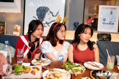 ภาพบรรยากาศฉลองคริสต์มาสสไตล์กรีกจากงาน MERRY OPA! Christmas ที่ Aesop's Bangkok — photo 21