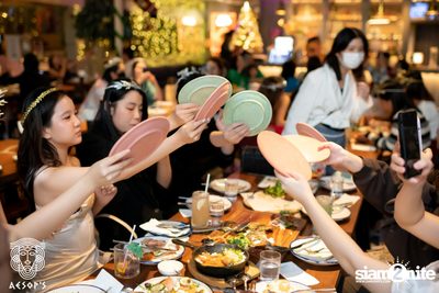 ภาพบรรยากาศฉลองคริสต์มาสสไตล์กรีกจากงาน MERRY OPA! Christmas ที่ Aesop's Bangkok — photo 25