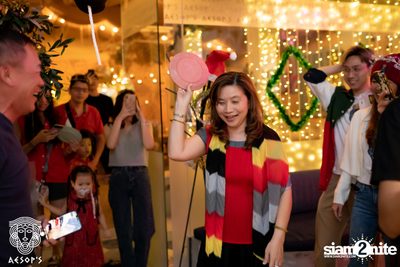 ภาพบรรยากาศฉลองคริสต์มาสสไตล์กรีกจากงาน MERRY OPA! Christmas ที่ Aesop's Bangkok — photo 35