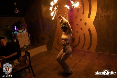 ภาพบรรยากาศฉลองคริสต์มาสสไตล์กรีกจากงาน MERRY OPA! Christmas ที่ Aesop's Bangkok — photo 45