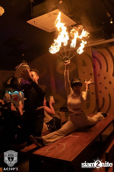ภาพบรรยากาศฉลองคริสต์มาสสไตล์กรีกจากงาน MERRY OPA! Christmas ที่ Aesop's Bangkok — photo 59