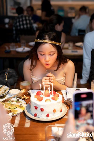 ภาพบรรยากาศฉลองคริสต์มาสสไตล์กรีกจากงาน MERRY OPA! Christmas ที่ Aesop's Bangkok — photo 72
