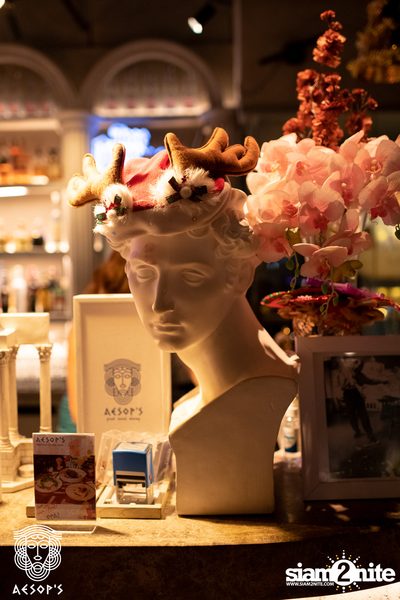 ภาพบรรยากาศฉลองคริสต์มาสสไตล์กรีกจากงาน MERRY OPA! Christmas ที่ Aesop's Bangkok — photo 80