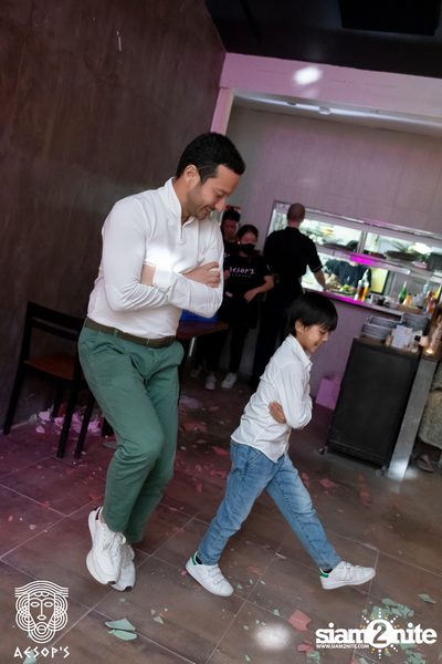 ภาพบรรยากาศฉลองคริสต์มาสสไตล์กรีกจากงาน MERRY OPA! Christmas ที่ Aesop's Bangkok — photo 122