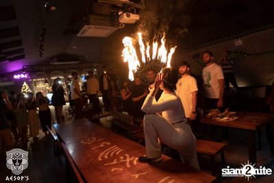 ภาพบรรยากาศฉลองคริสต์มาสสไตล์กรีกจากงาน MERRY OPA! Christmas ที่ Aesop's Bangkok — photo 167