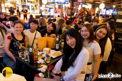 Bonnadol Concert at Fullmoon Terrace & Bar — photo 27
