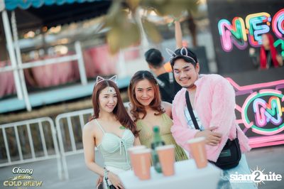 ภาพบรรยากาศสุดมันส์จากงาน NEON Countdown ที่ Wonderworld Extreme Park — photo 23