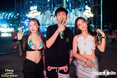 ภาพบรรยากาศสุดมันส์จากงาน NEON Countdown ที่ Wonderworld Extreme Park — photo 64
