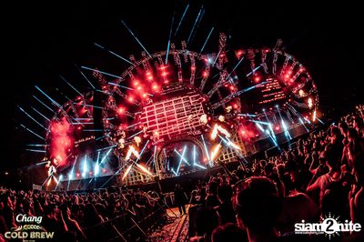ภาพบรรยากาศสุดมันส์จากงาน NEON Countdown ที่ Wonderworld Extreme Park — photo 136