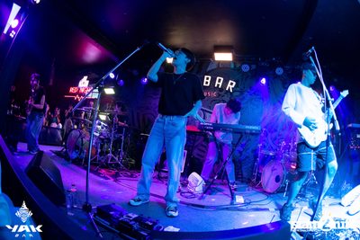 Three Man Down at Yak Bar — photo 78