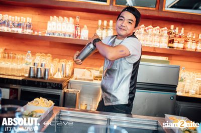  รวมภาพบรรยากาศส่งท้ายปีเก่ากับงาน New Year's Eve Countdown ที่ Octave Rooftop Bar — photo 34
