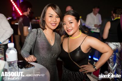 รวมภาพบรรยากาศส่งท้ายปีเก่ากับงาน New Year's Eve Countdown ที่ Octave Rooftop Bar — photo 52