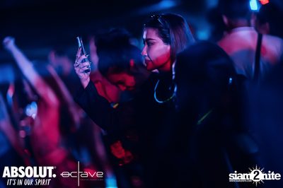  รวมภาพบรรยากาศส่งท้ายปีเก่ากับงาน New Year's Eve Countdown ที่ Octave Rooftop Bar — photo 73